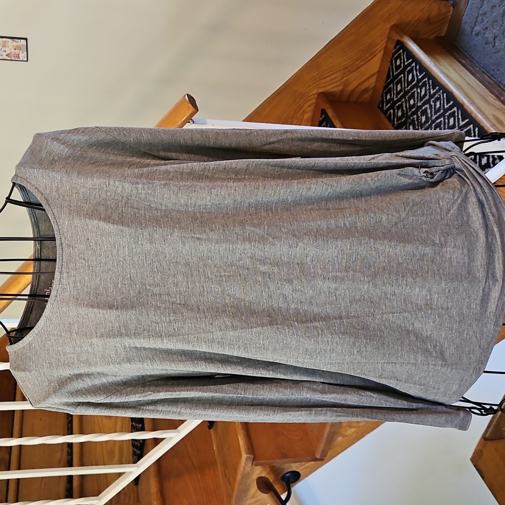 👚Rumi & Ryder Gray Long Sleeve Women's Top